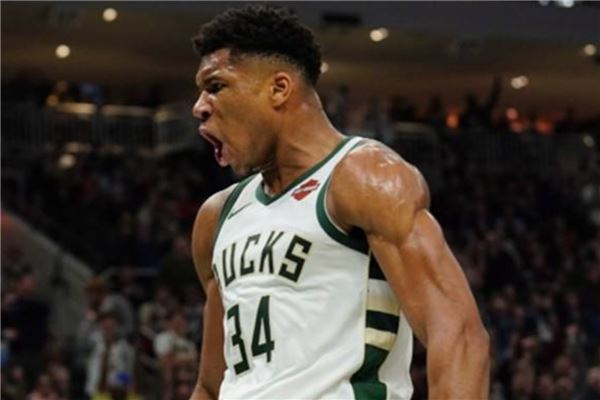 官方：长崎成功丸与主帅高木琢也续约至26／27赛季结束